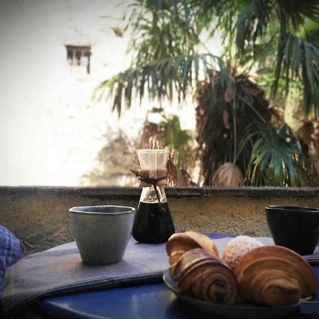 Studio Avec Terrasse Sur Cour, Authentique, Calme 아비뇽 외부 사진