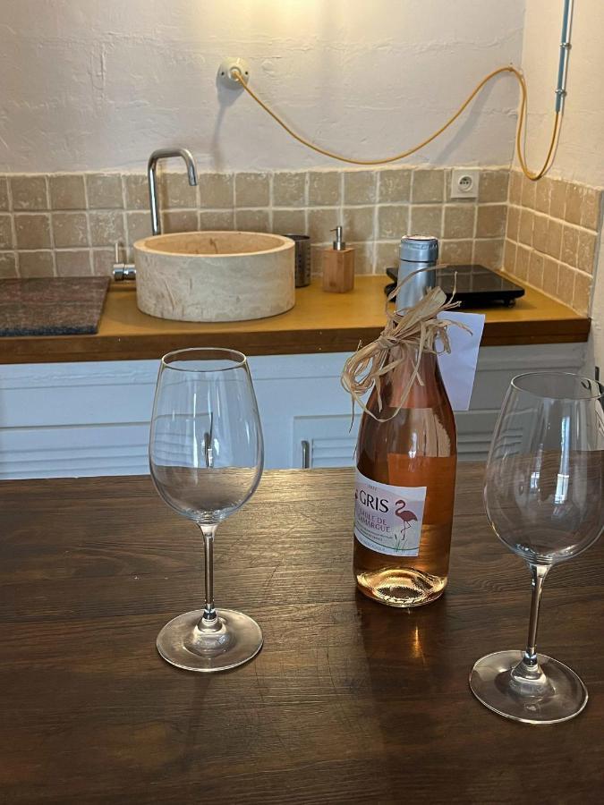 Studio Avec Terrasse Sur Cour, Authentique, Calme 아비뇽 외부 사진